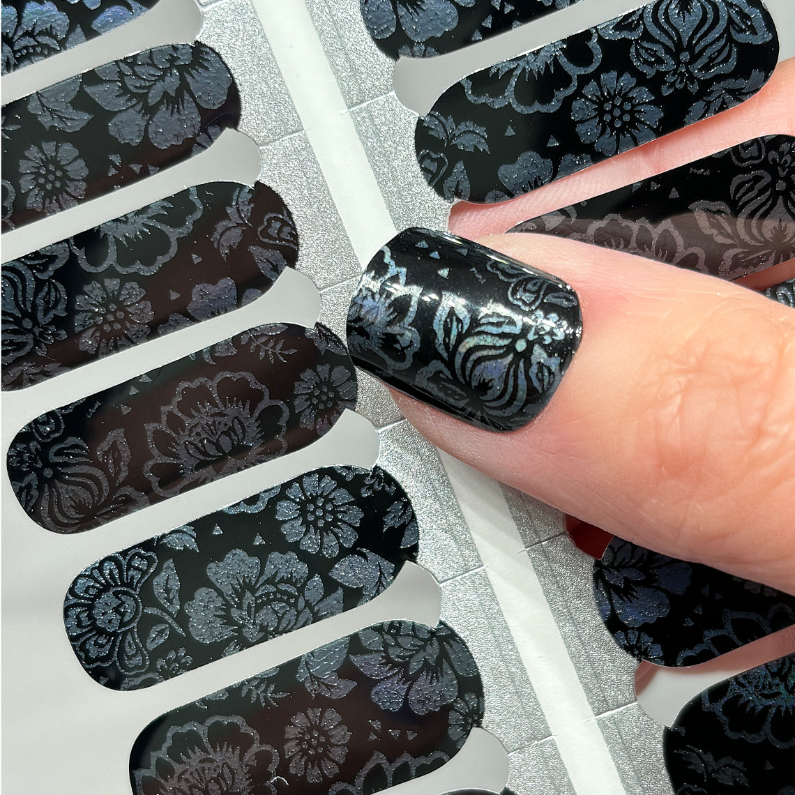Goth Beauty Nail Wraps (HOLO)