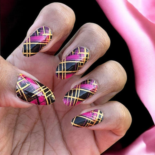 Pretty in Plaid Exclusive Design Nail Wraps (FOIL LINES)