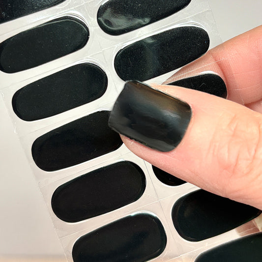 Black Solid No Light Gel Nail Wraps (NLG)