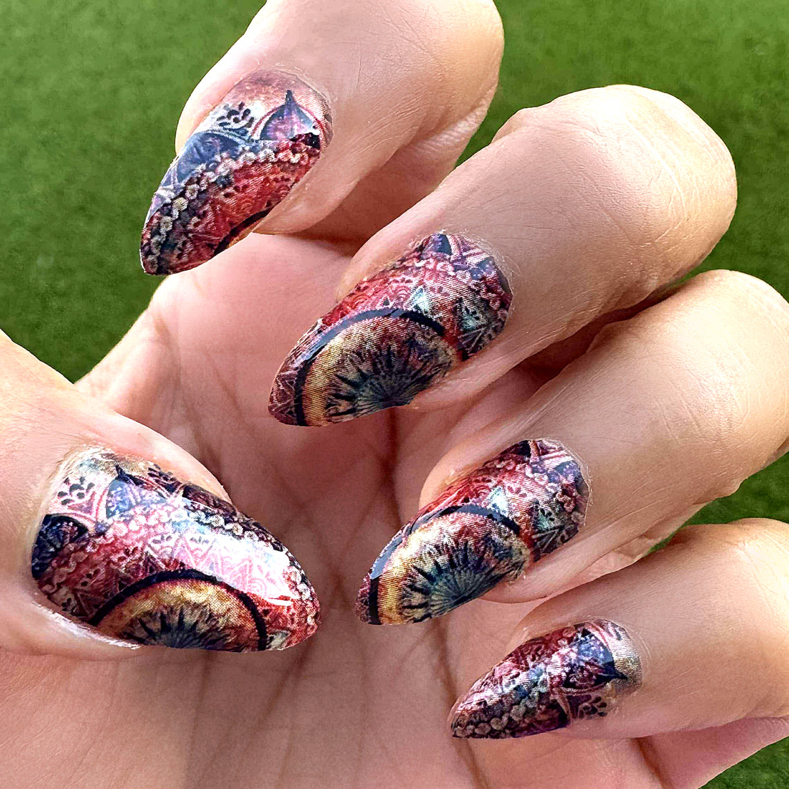 Bohemian Rhapsody Nail Wraps (PEARL)