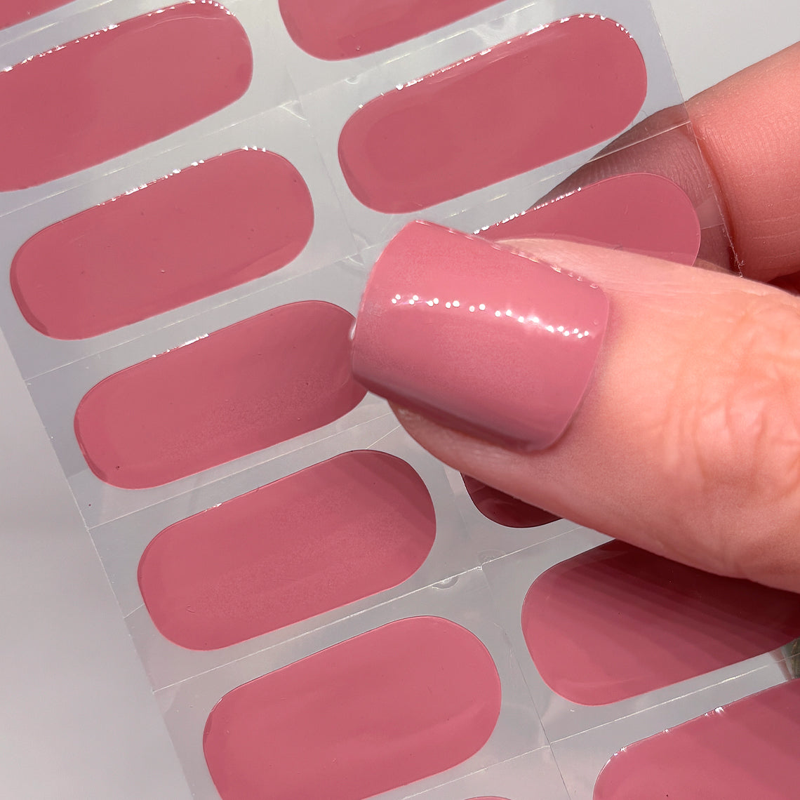 Mauve Solid No Light Gel Nail Wraps (NLG)
