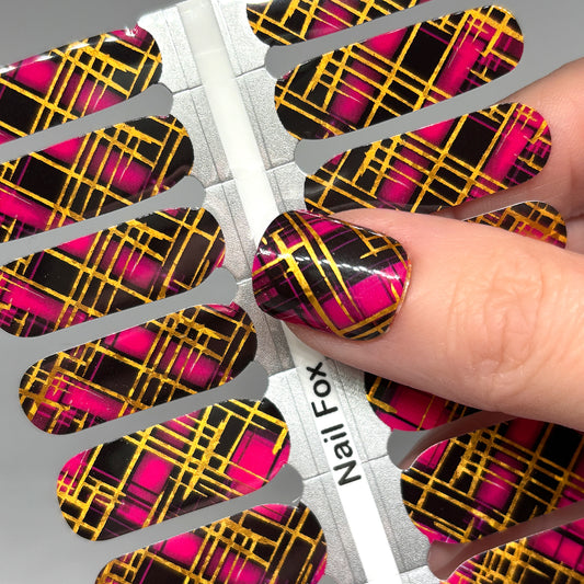 Pretty in Plaid Exclusive Design Nail Wraps (FOIL LINES)