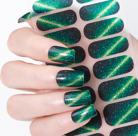 Emerald Eclipse Nail Wraps (CATS EYE GLITTER)