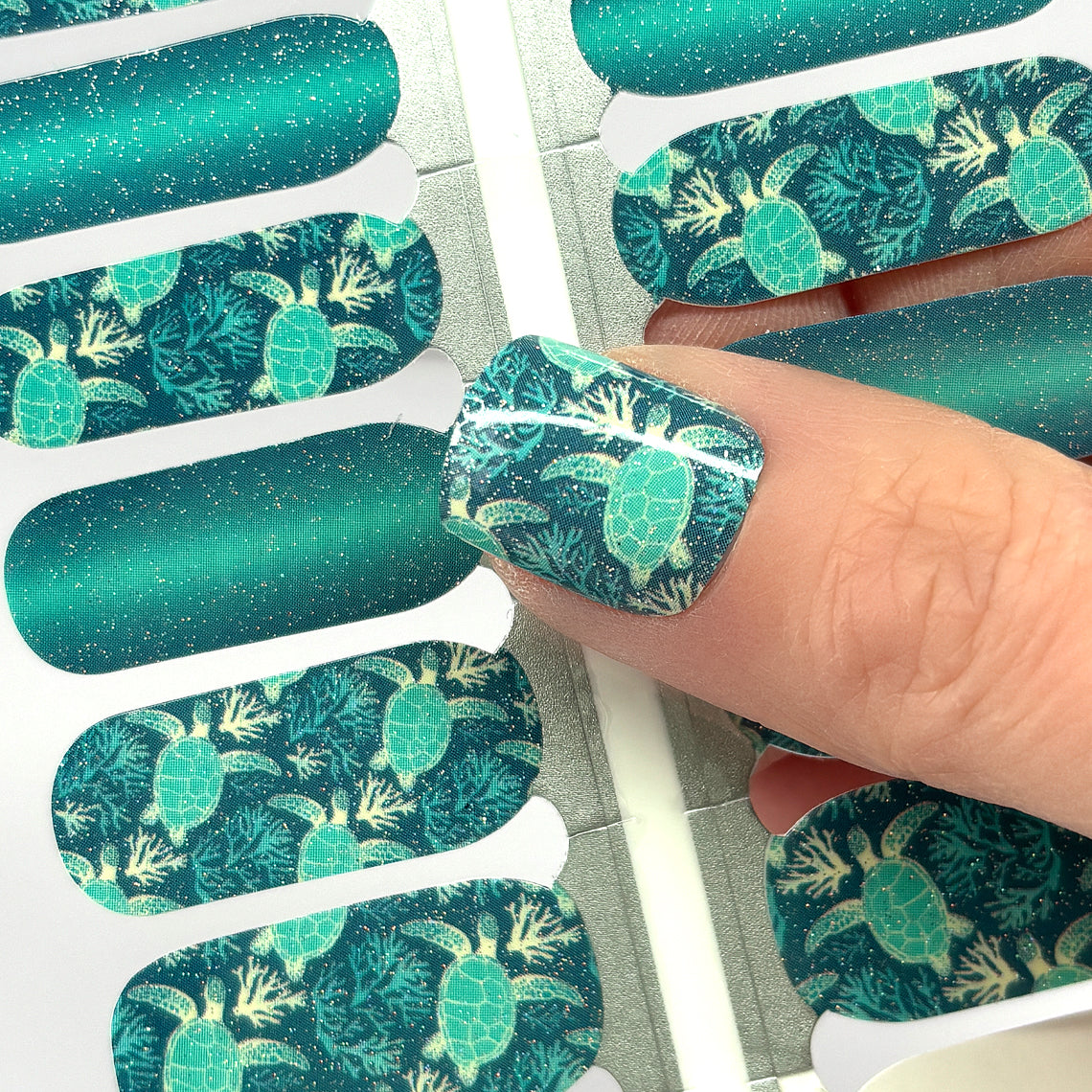 Turtle Tide Exclusive Nail Wraps (SUBTLE GLITTER)